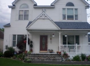 15 21st St, Jericho, NY 11753