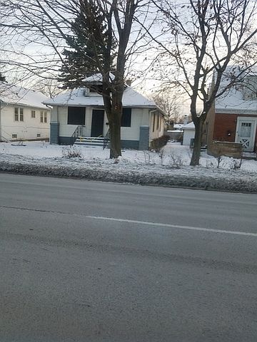 1st image of 232 W Lincoln Hwy