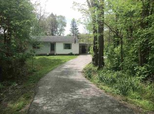 21660 Ireland Rd, South Bend, IN 46614