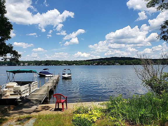 Lake morning coffee spot