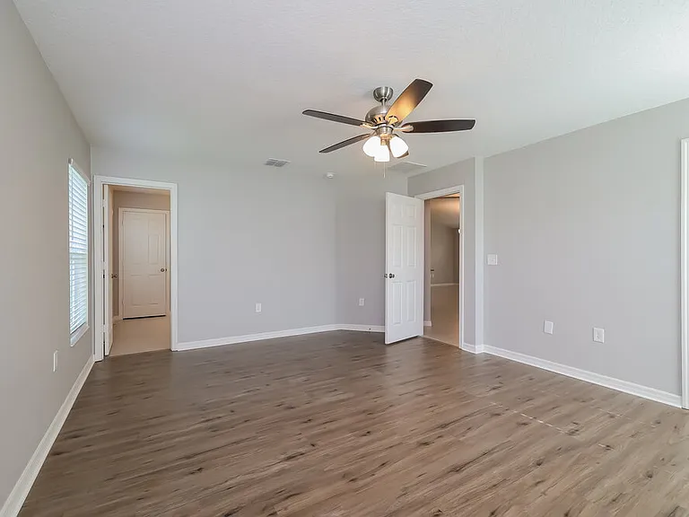 5016 Golden River Ln — Photo 9
