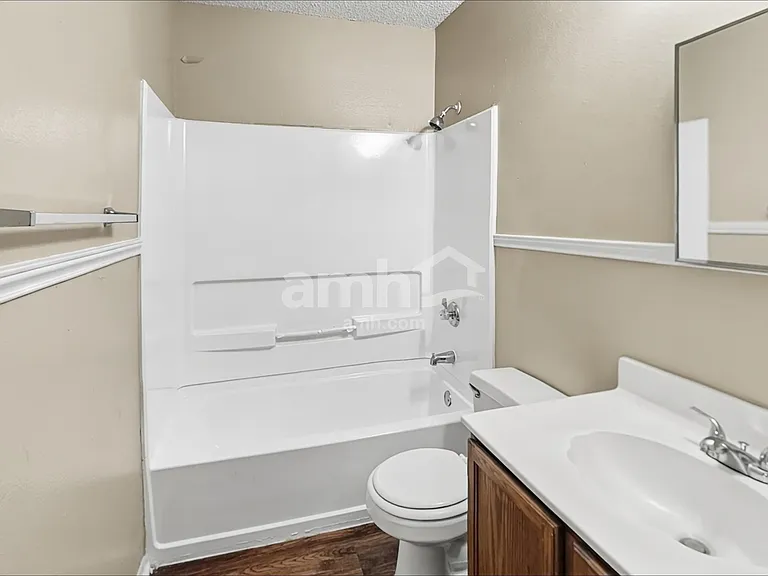 8010 Manderly Pl — Photo 15