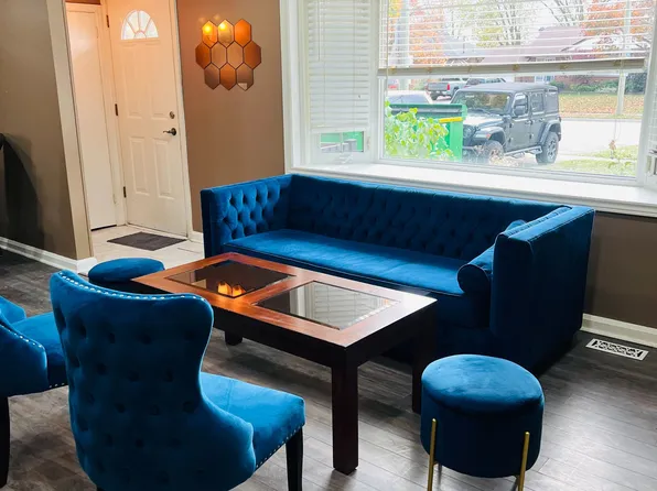 369 Martin St, Milton, ON L9T 2R8