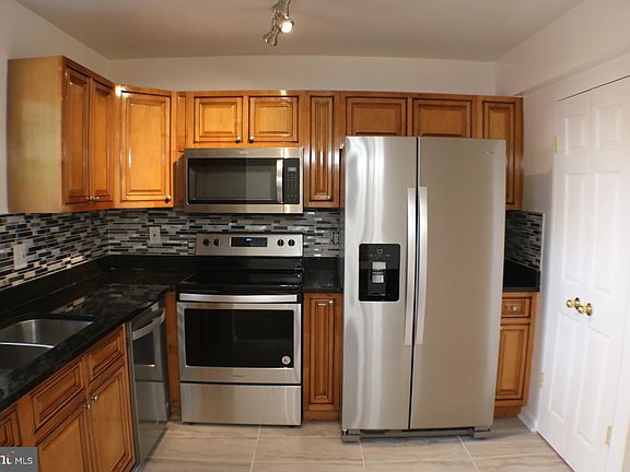 2nd image of 6012 Beacon Hill Pl
