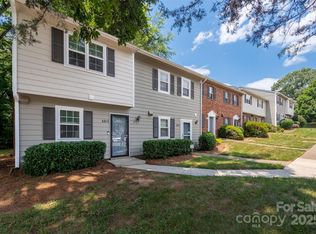 6013 Heath Valley Rd, Charlotte, NC 28210