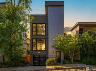 3827 Carr Pl N, Seattle, WA 98103