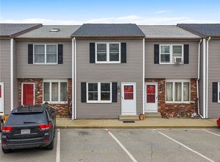 300 York Ave APT 6, Pawtucket, RI 02860