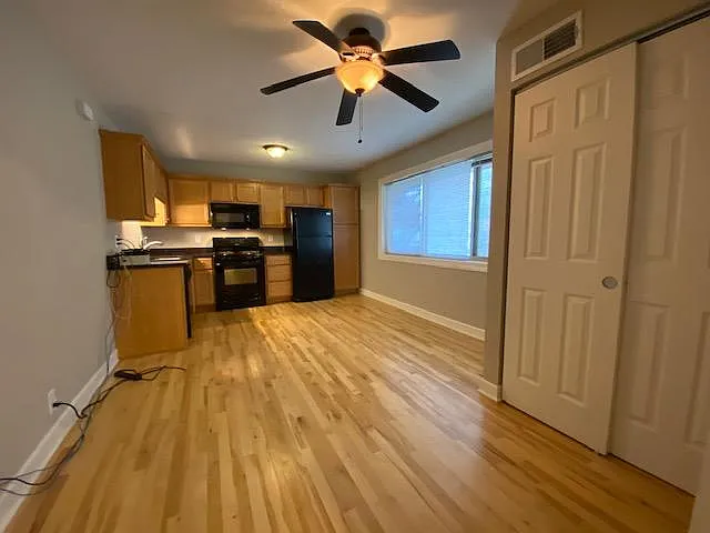 1767 N Cambridge Ave #10 — Photo 3
