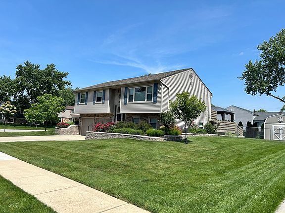 2nd image of 1404 Elm Dr