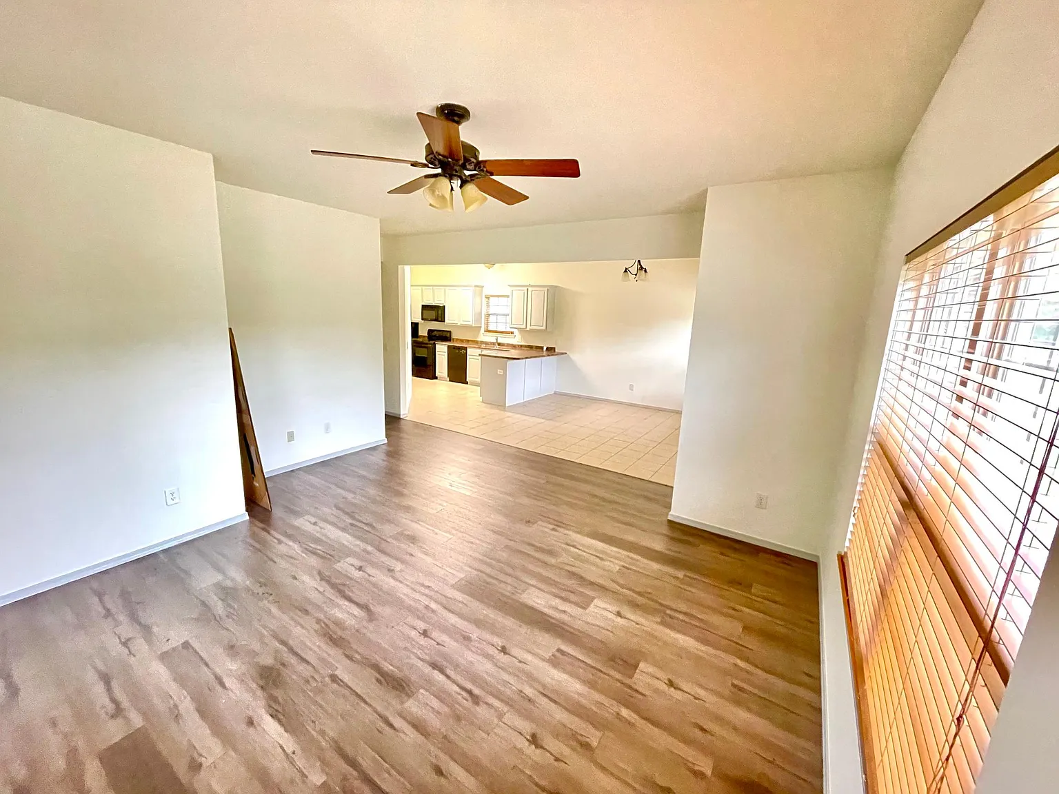 3187 W Old Farmington Rd — Photo 2