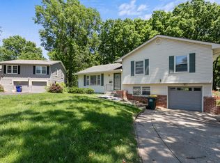 9409 Hadley St, Overland Park, KS 66212