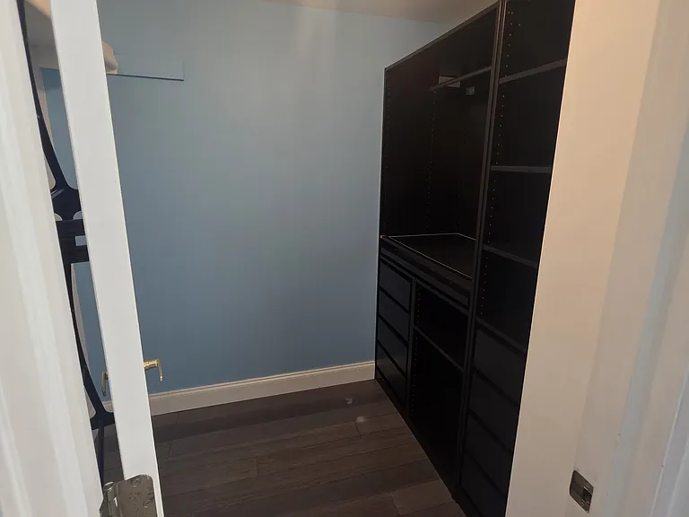 556 Manor Cir — Photo 10