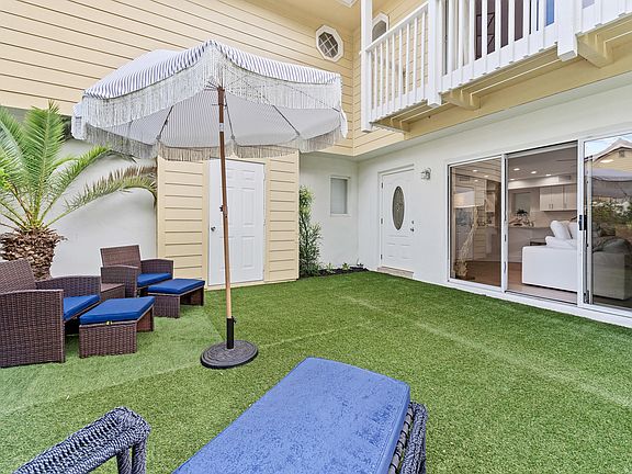 3rd image of 288 Seabreeze Cir