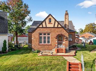 6433 Woodbine Ct, Saint Louis, MO