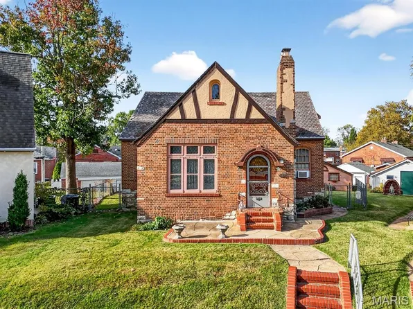 6433 Woodbine Ct, Saint Louis, MO 63109