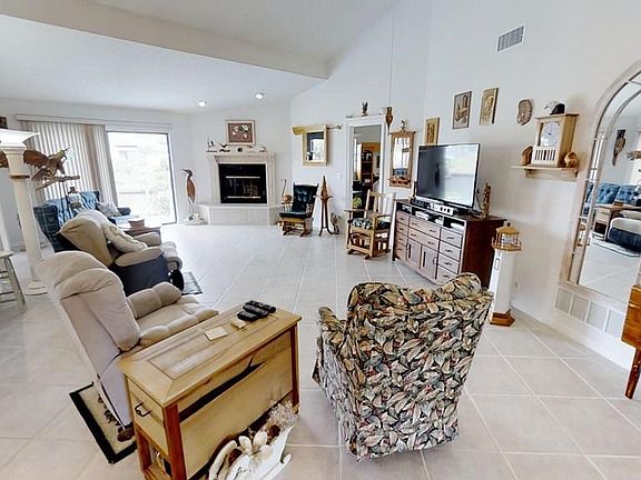 4th image of 3 Chesney Ct