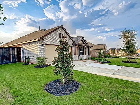4th image of 2303 Green Kale Dr