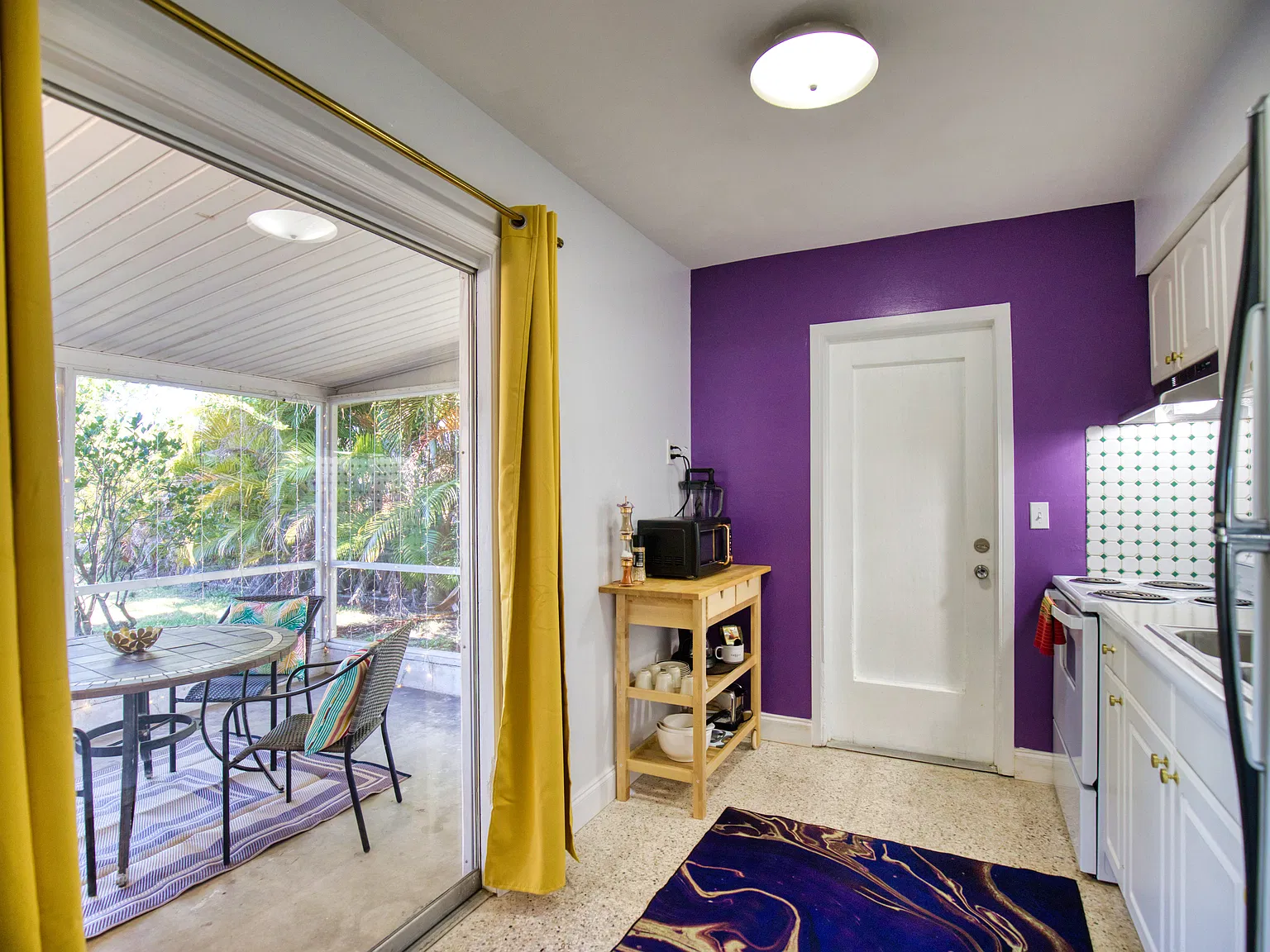 2 bed, 729 sqft, $2,000 — Photo 4
