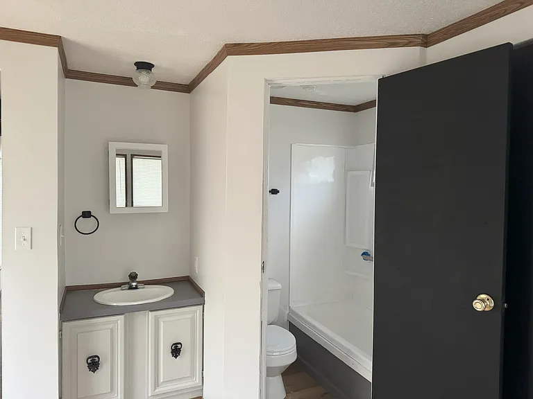 622 Flinn Ave — Photo 7