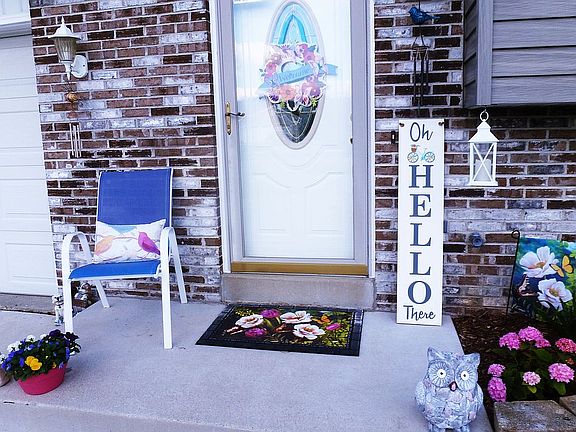 Welcoming entryway!