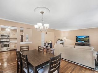 142 Vista Dr, Cedar Knolls, NJ 07927