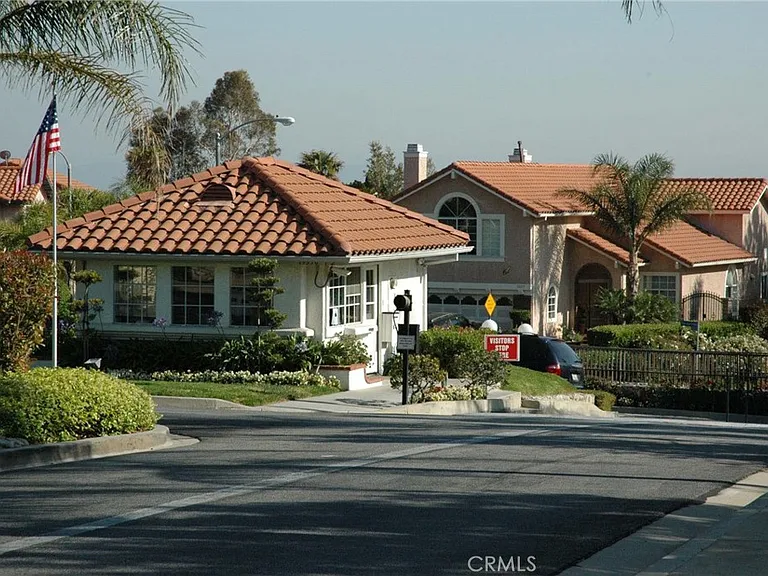 19608 Shadow Glen Cir — Photo 32