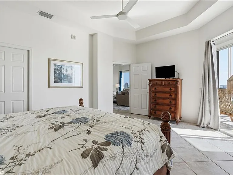 4183 Bay Beach Ln #3P1 — Photo 24