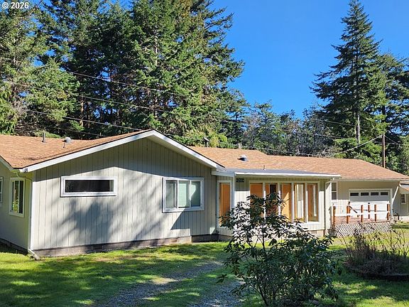 2nd image of 92504 Paradise Point Rd