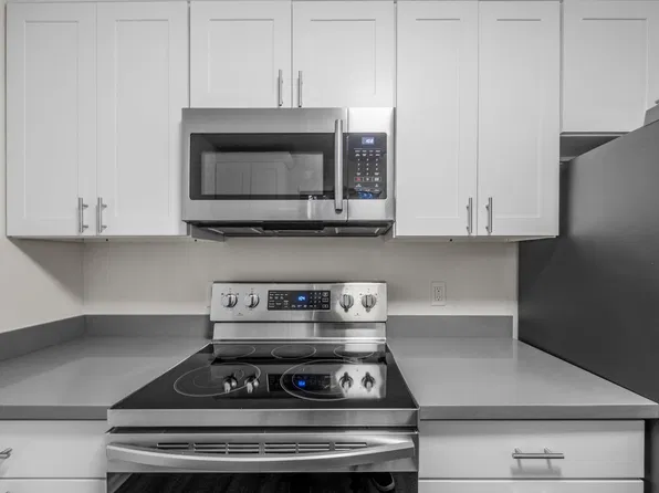 Quiet Apartment Living with In-Unit Laundry and Assigned Parking, 1426 NW 60th St APT 2, Seattle, WA 98107