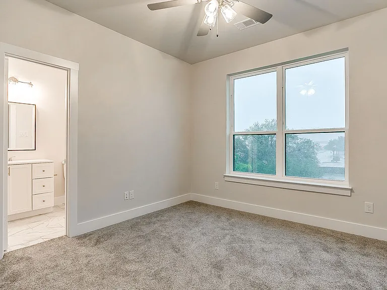 3145 Forest Park Blvd — Photo 39
