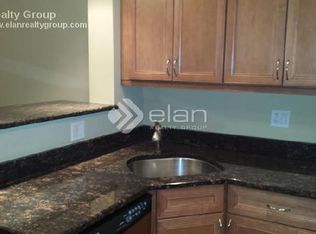 2003 W Fargo Ave #1, Chicago, IL 60645