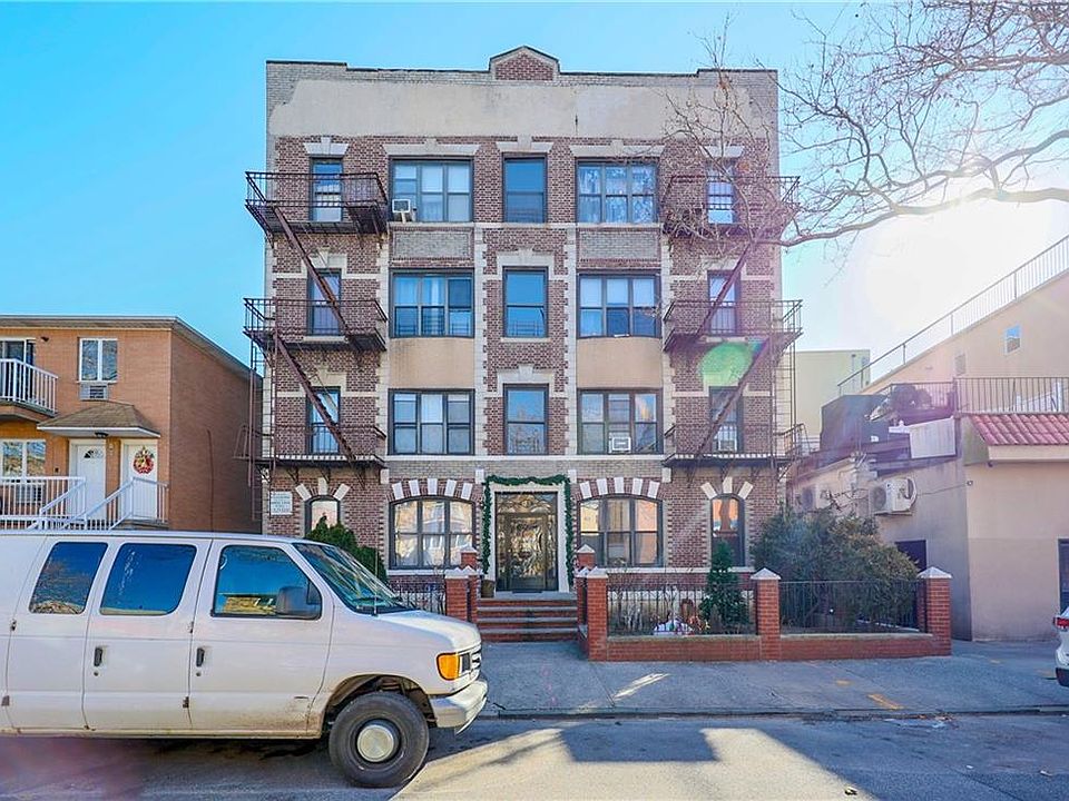 1st image of 147 Bay 25th St