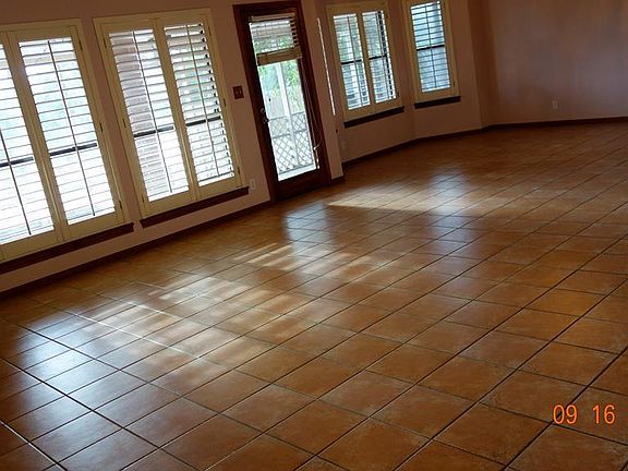 5th image of 4693 Lakeway Dr