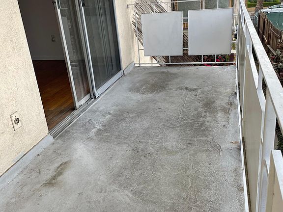 5th image of 1333 N Fuller Ave #14