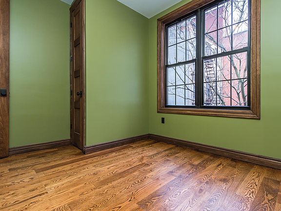 5th image of 279 Bedford Ave #3