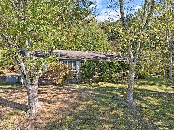 5th image of 2625 Foster Mill Dr