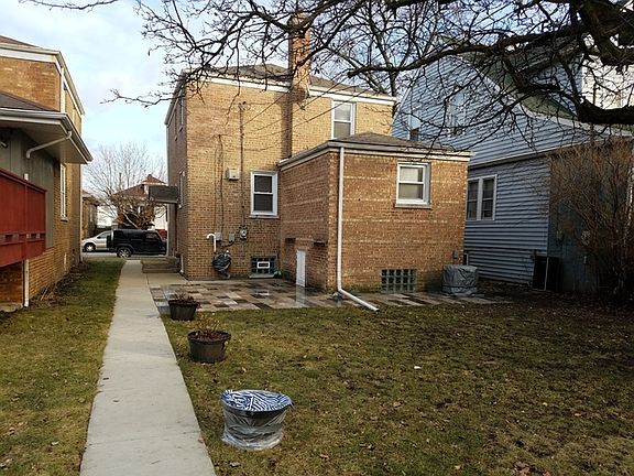 3rd image of 2620 S 58th Ct