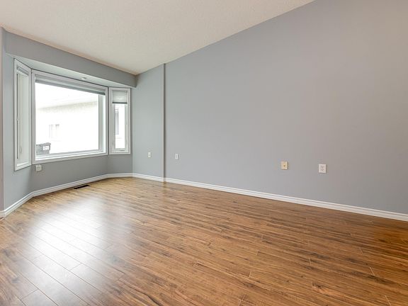 4th image of 6558 158th Ave NW