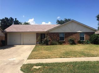 6029 Ridgecrest Dr, Watauga, TX 76148