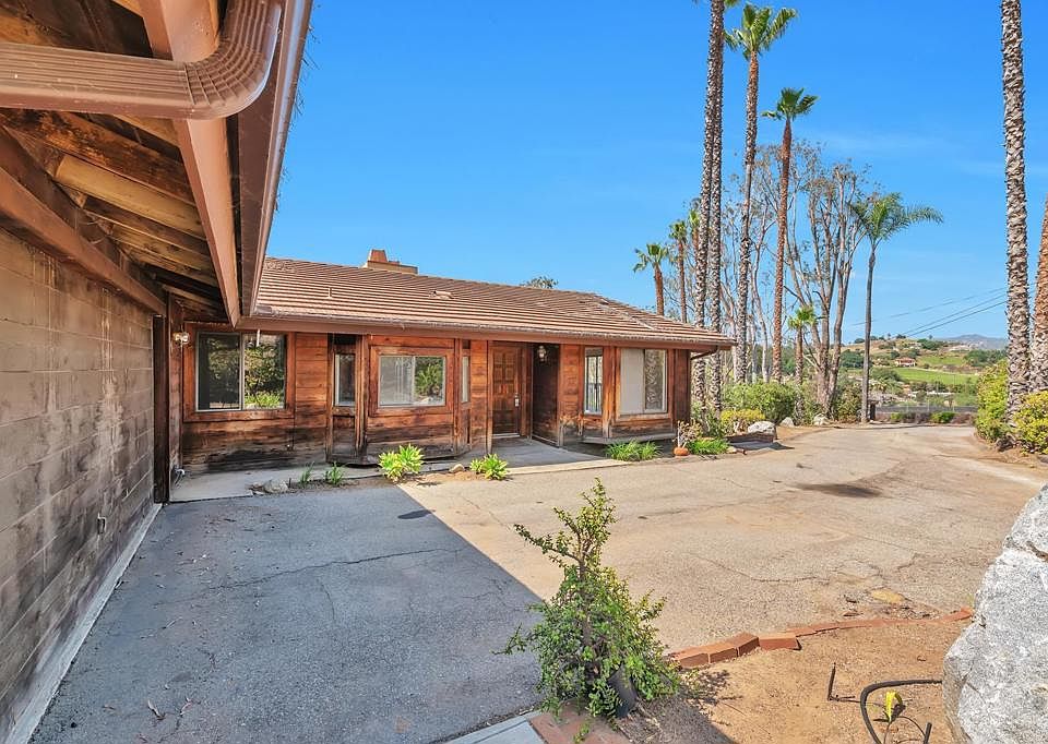 1367 Teepee Dr, Escondido, CA 92027 Zillow