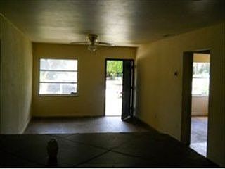 4th image of 402 Canaveral Ave