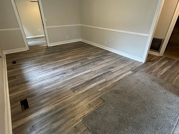 3rd image of 33 Curtis Tignor Rd