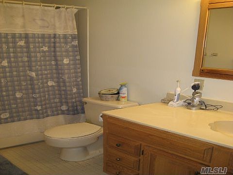 2nd image of 203 Cambridge Dr