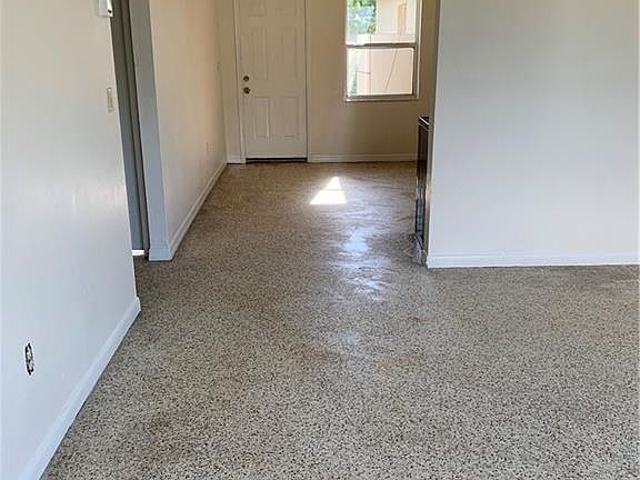 5th image of 1017 San Remo Ave