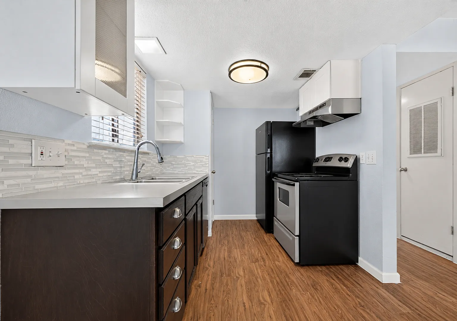 3425 Willowrun Dr — Photo 1