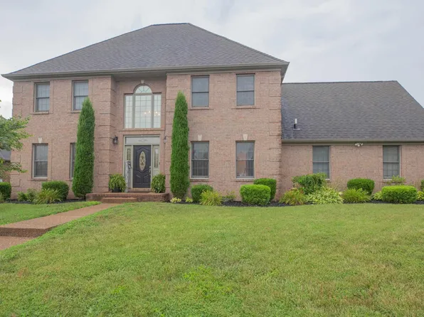 3477 Treemont Dr, Newburgh, IN 47630