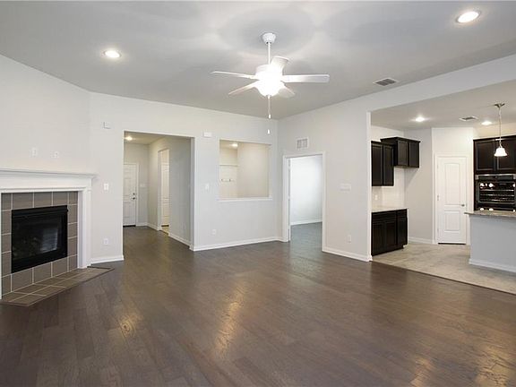 5th image of 1150 Berrydale Dr