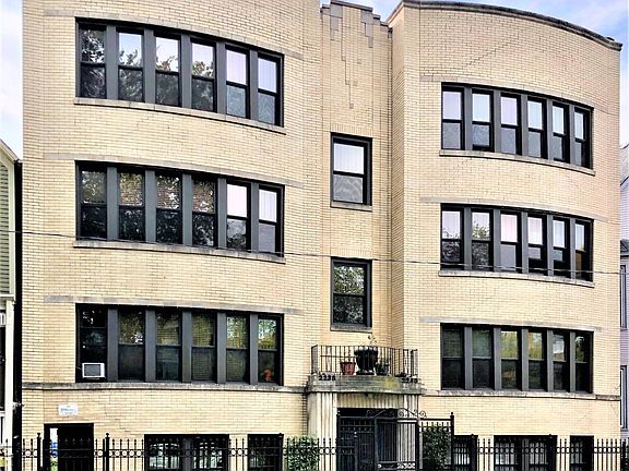 4th image of 2238 N Sawyer Ave #38-3