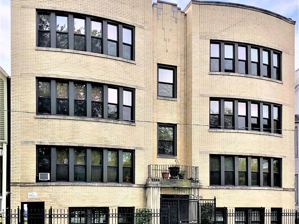2nd image of 2238 N Sawyer Ave #40-G