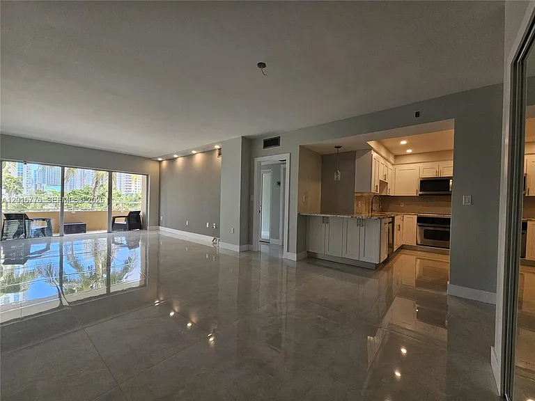 1985 S Ocean Dr #2K — Photo 4